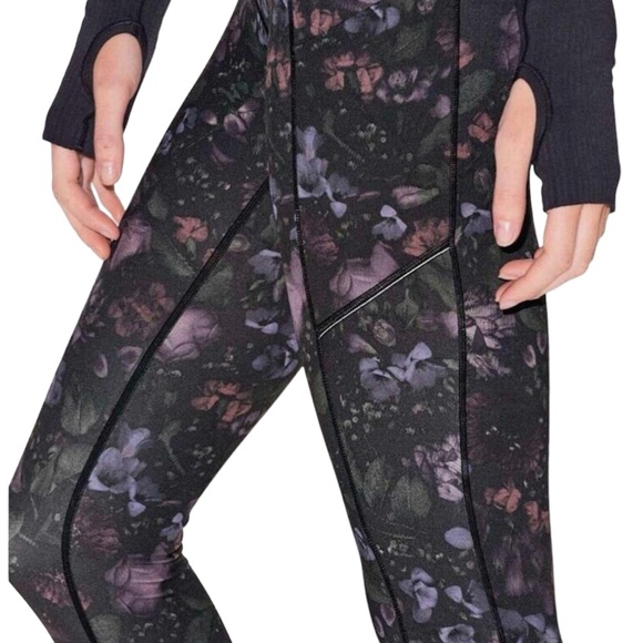 Lululemon Speed Up Crop 21” - Picture 3 of 9